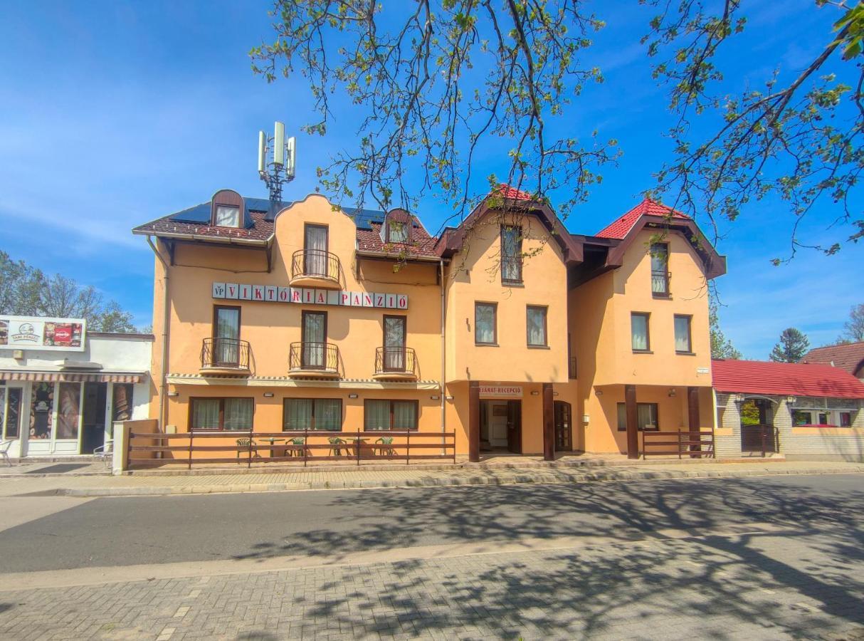 Hotel Viktoria Panzio Zamárdi Exterior foto
