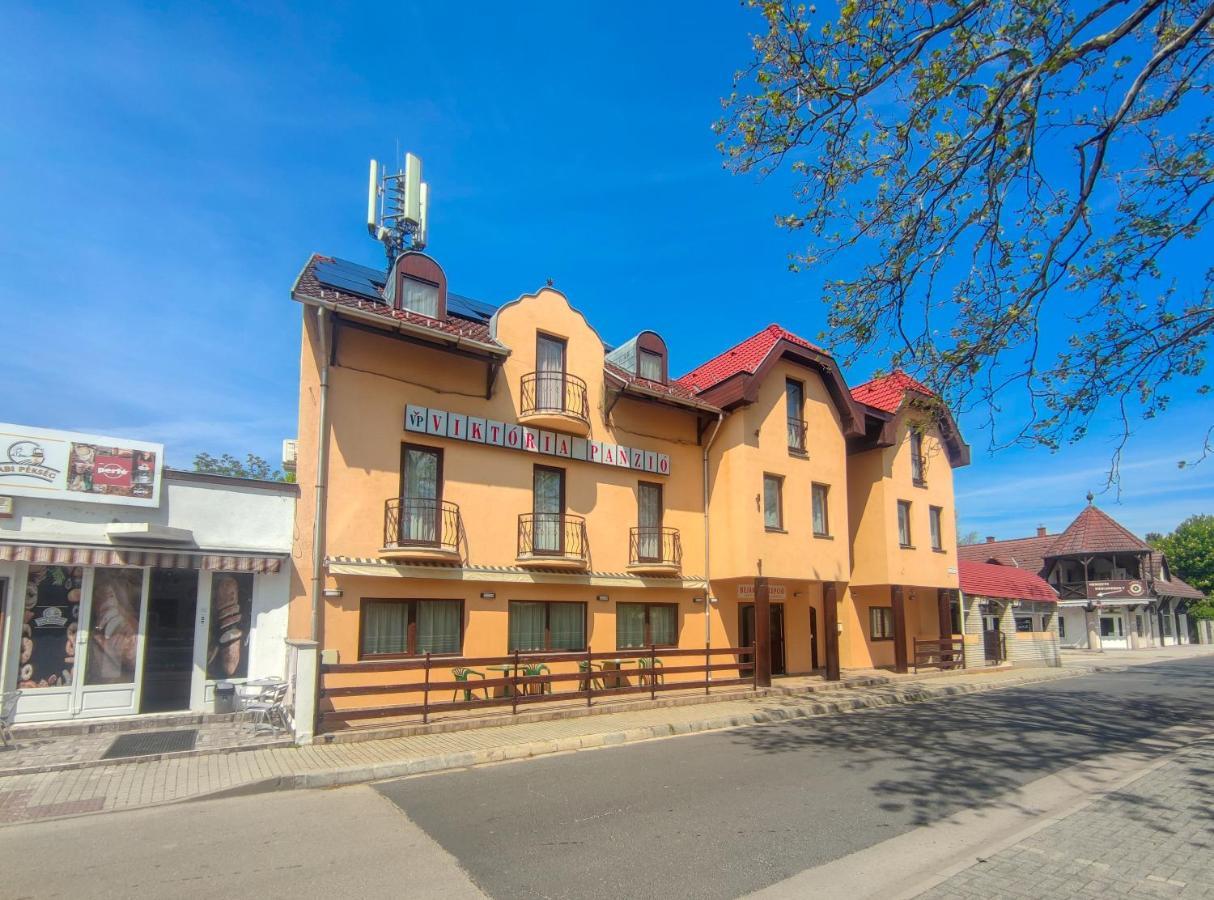 Hotel Viktoria Panzio Zamárdi Exterior foto